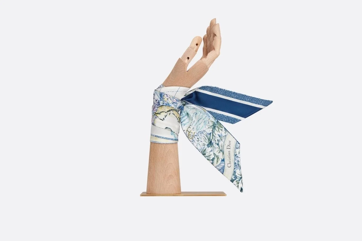 디올 블루 멀티 컬러 실크 트윌 미차 스카프