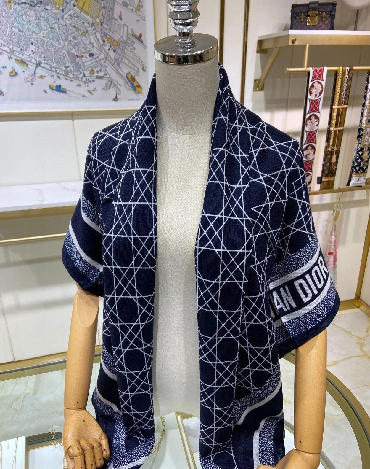 디올 까나쥬 90 스퀘어 네이비 블루 스카프