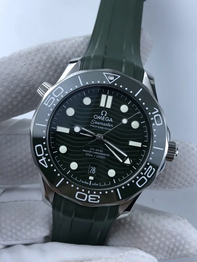 오메가 씨마스터 300 다이버 그린다이얼