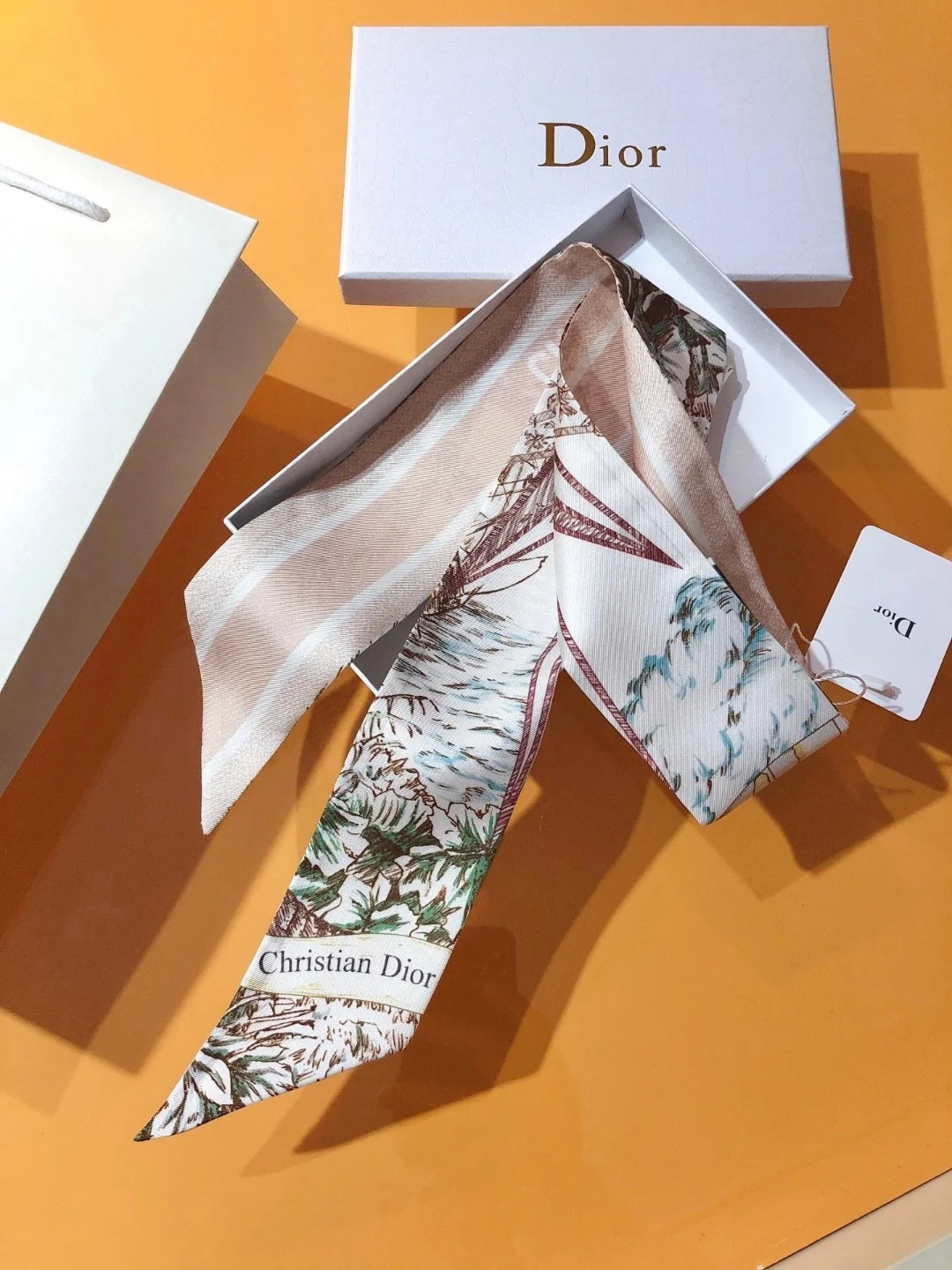 디올 그린 멀티 컬러 실크 트윌 미차 스카프