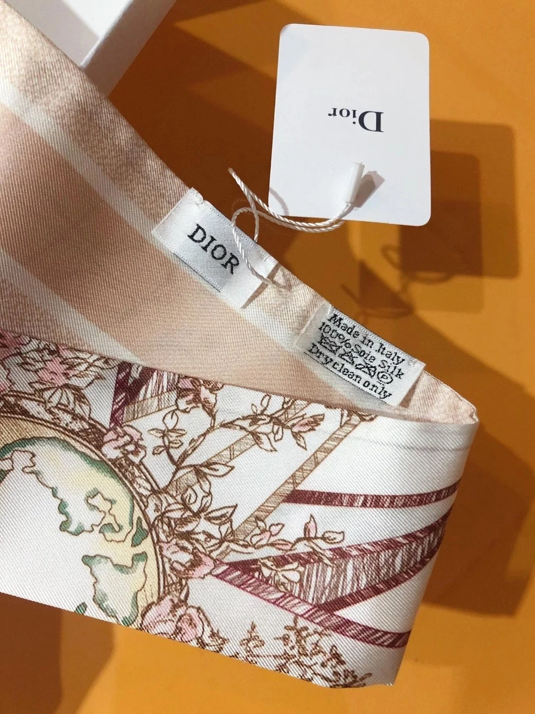 디올 그린 멀티 컬러 실크 트윌 미차 스카프