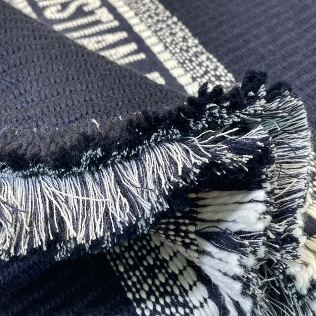 디올 오블리크 유니버시티 리버시블 머플러