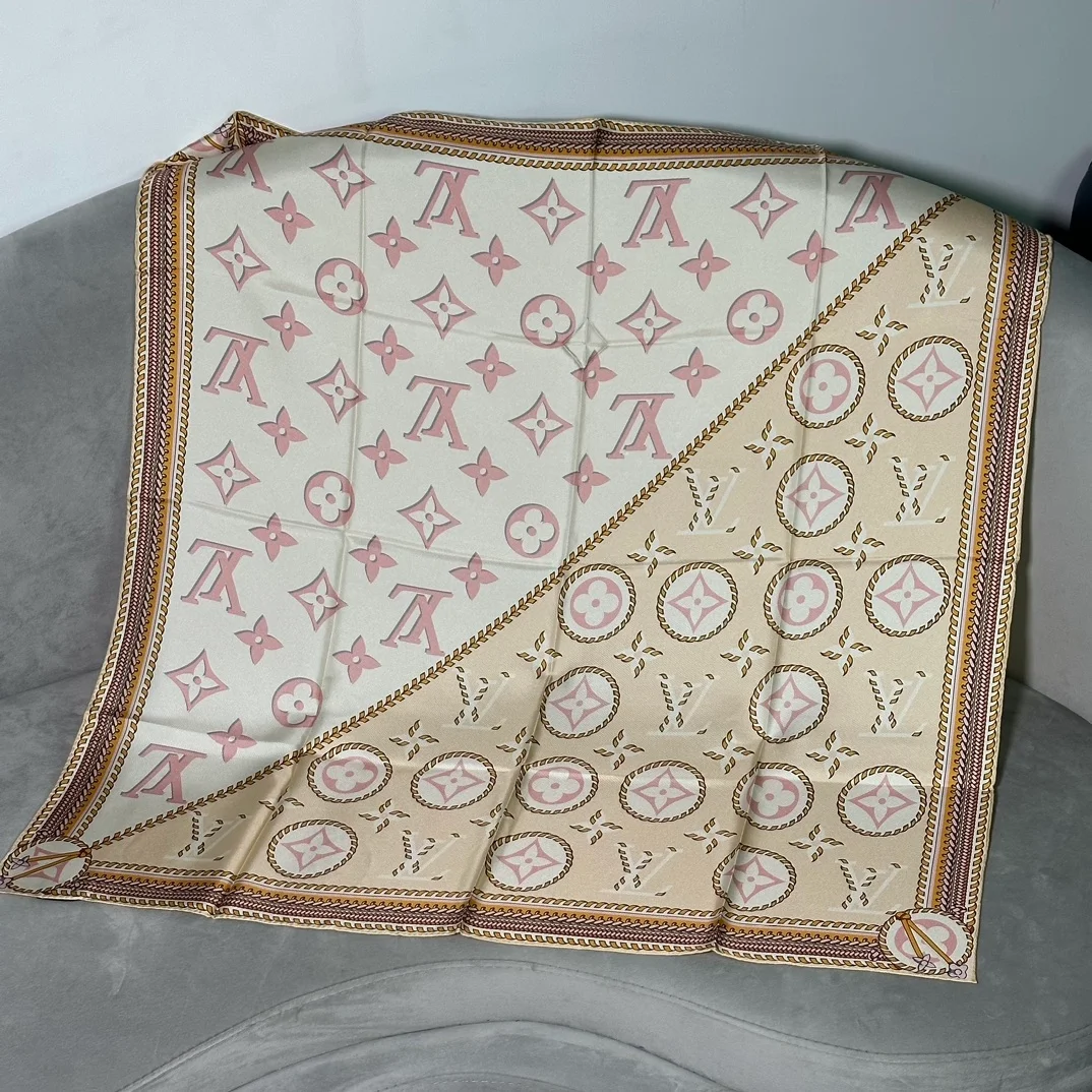 루이비통 브레이디드 모노그램 프린티드 숄