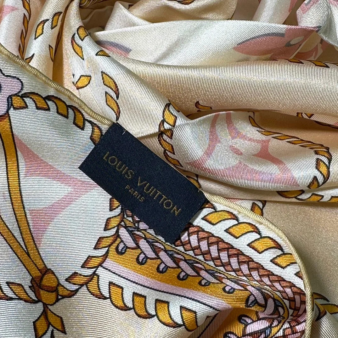 루이비통 브레이디드 모노그램 프린티드 숄