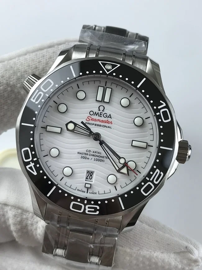 오메가 씨마스터 다이머 300 화이트 블랙