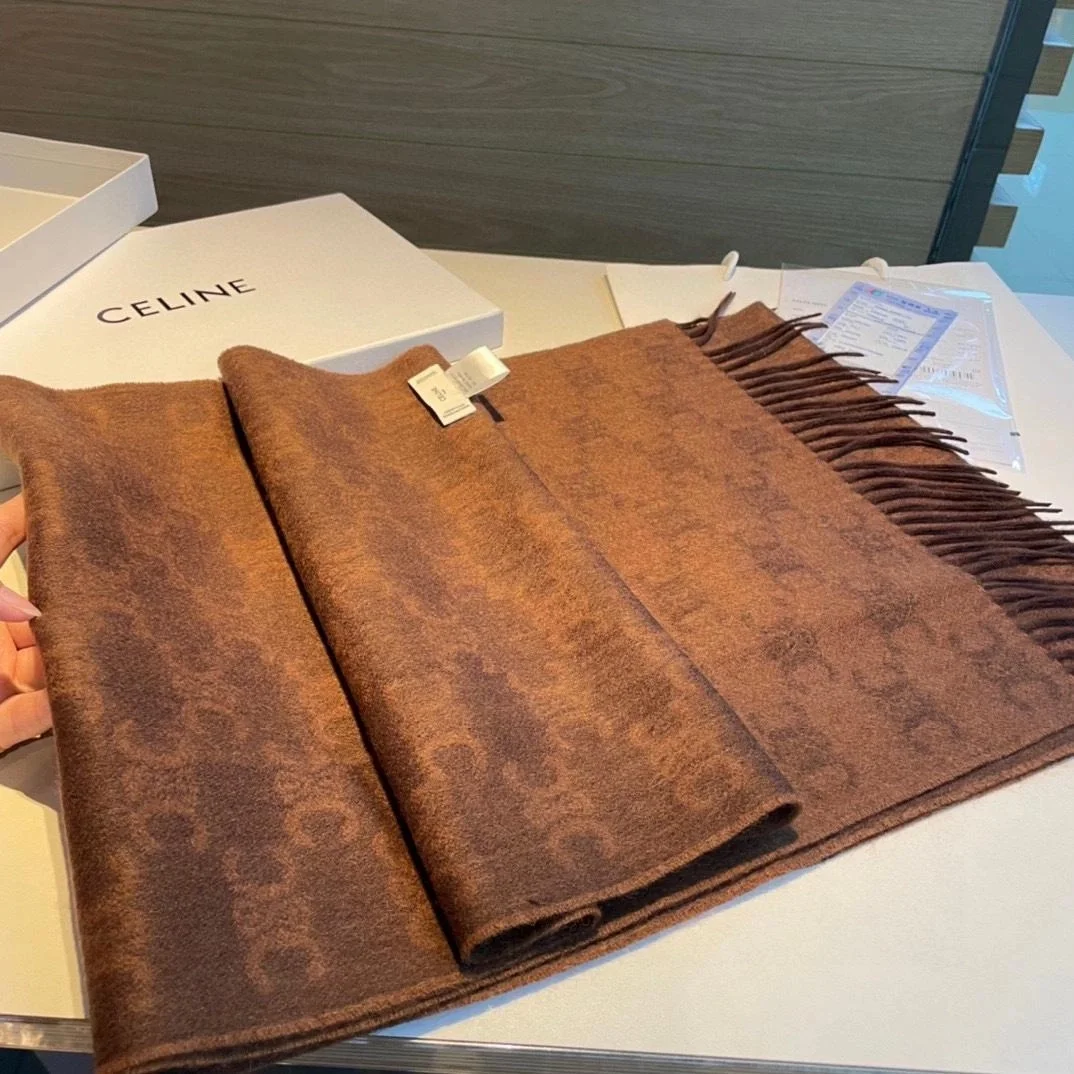 셀린느 모노그램 캐시미어 브라운 토피 스카프