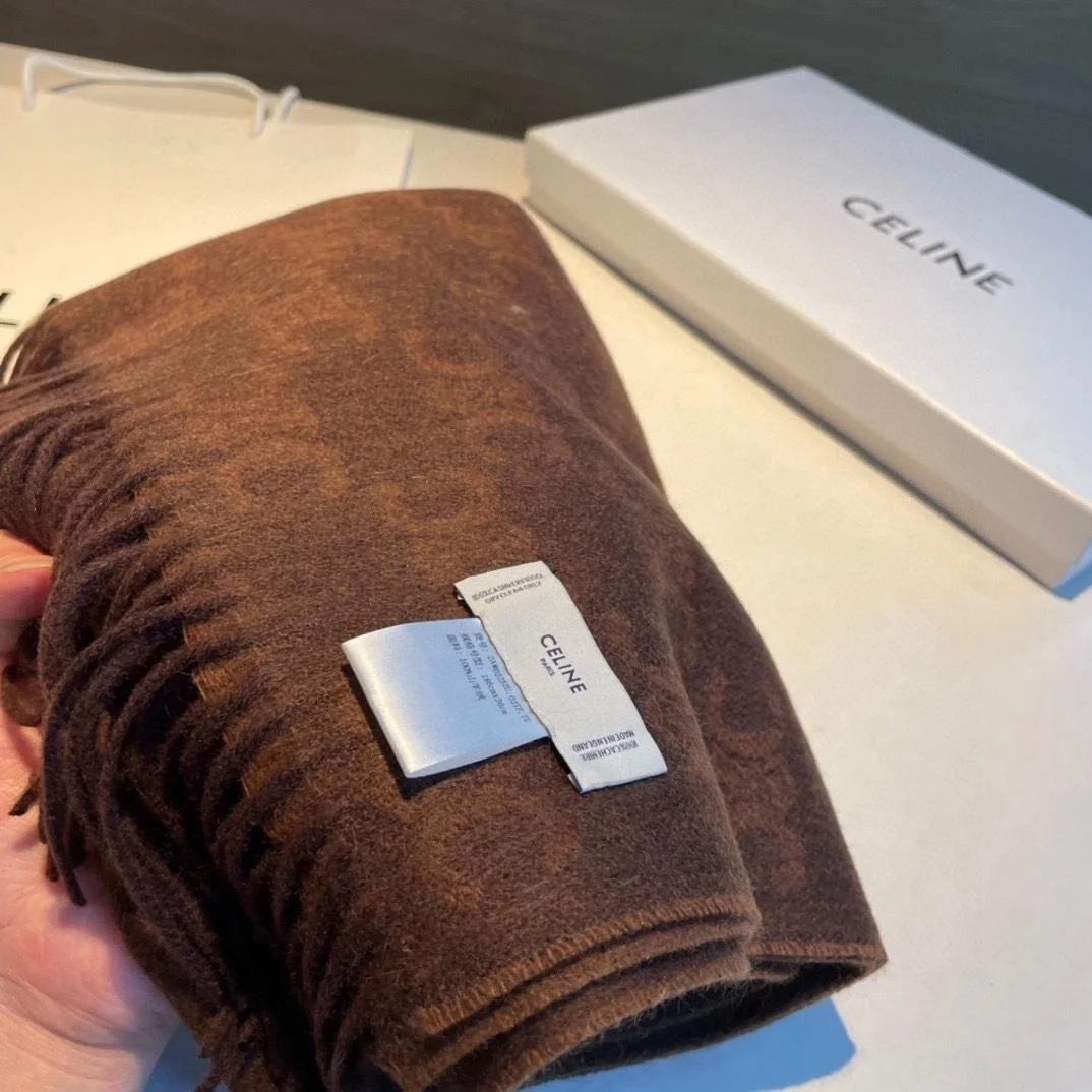 셀린느 모노그램 캐시미어 브라운 토피 스카프