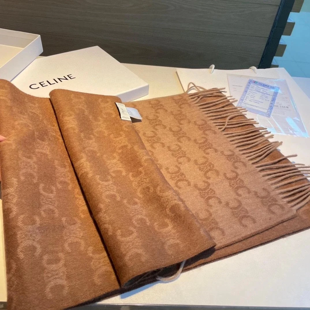 셀린느 모노그램 캐시미어 베이지 토피 스카프