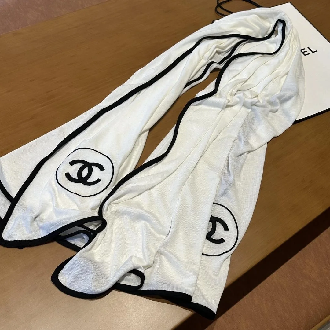 샤넬 CC로고 캐시미어 아이보리 스카프