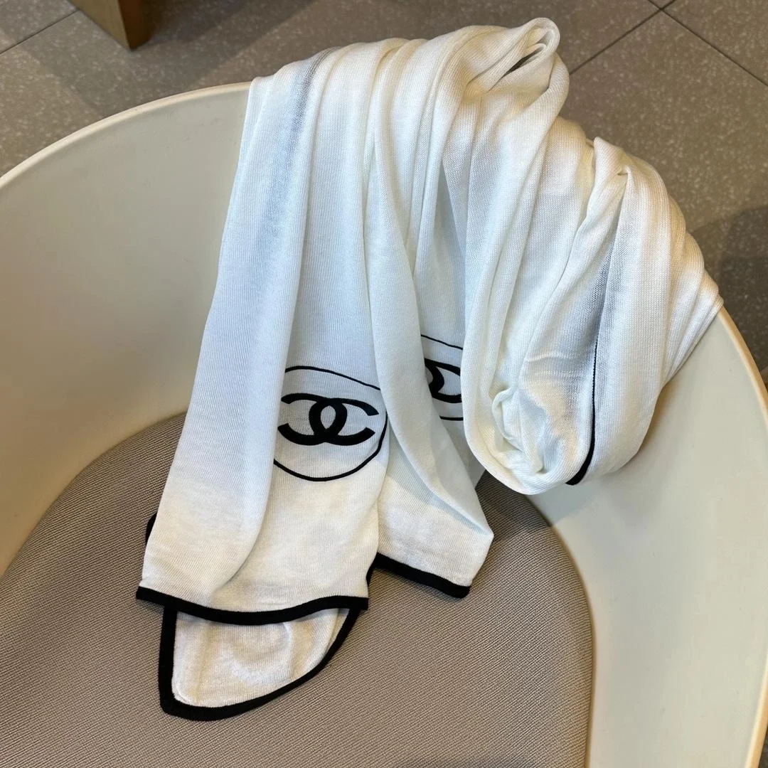 샤넬 CC로고 캐시미어 아이보리 스카프