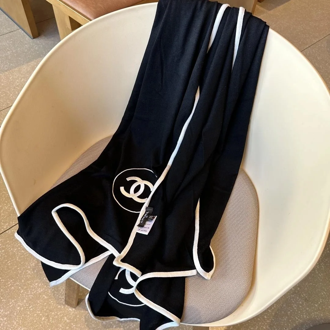 샤넬 CC로고 캐시미어 블랙 스카프