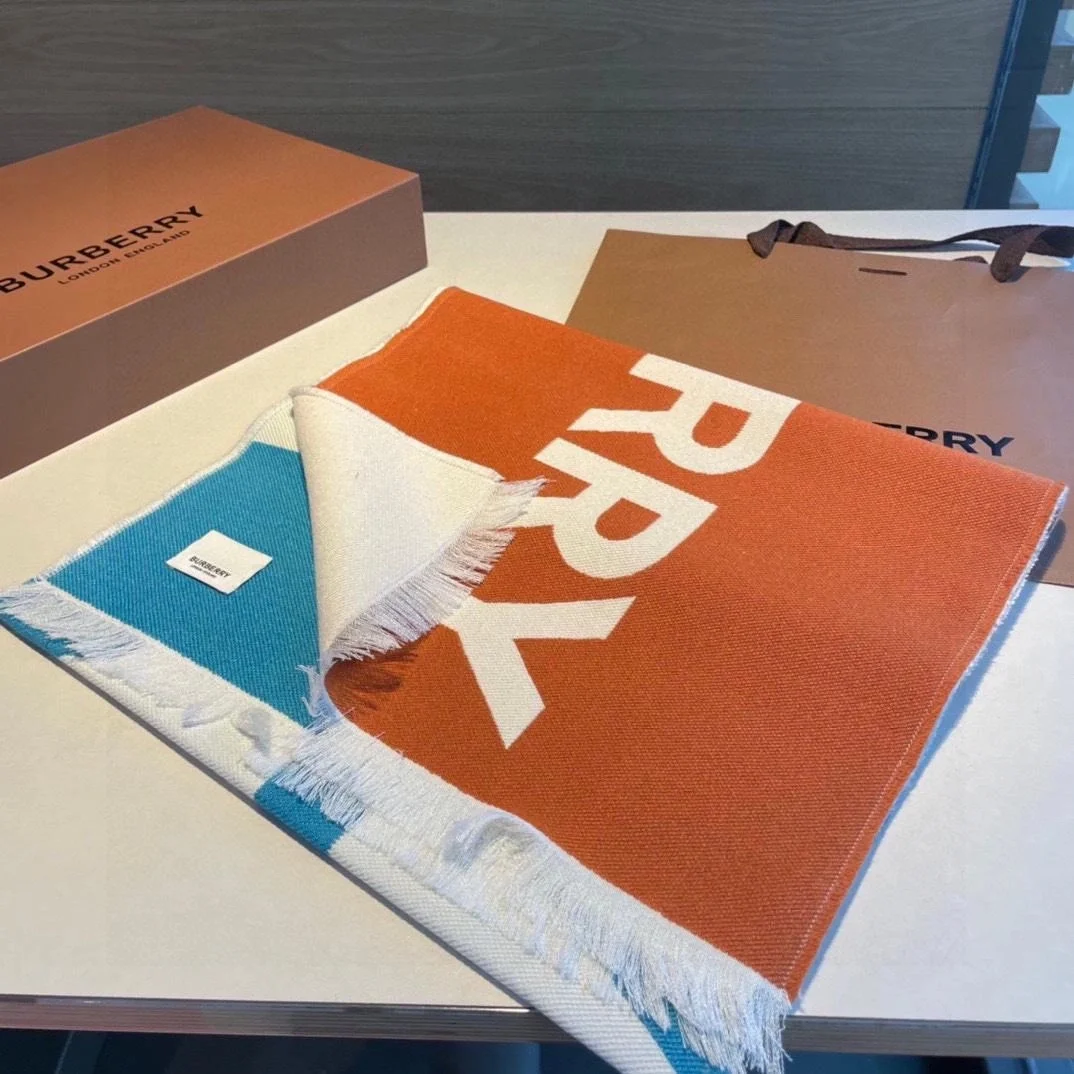 버버리 유니버셜 패스포트 스카프