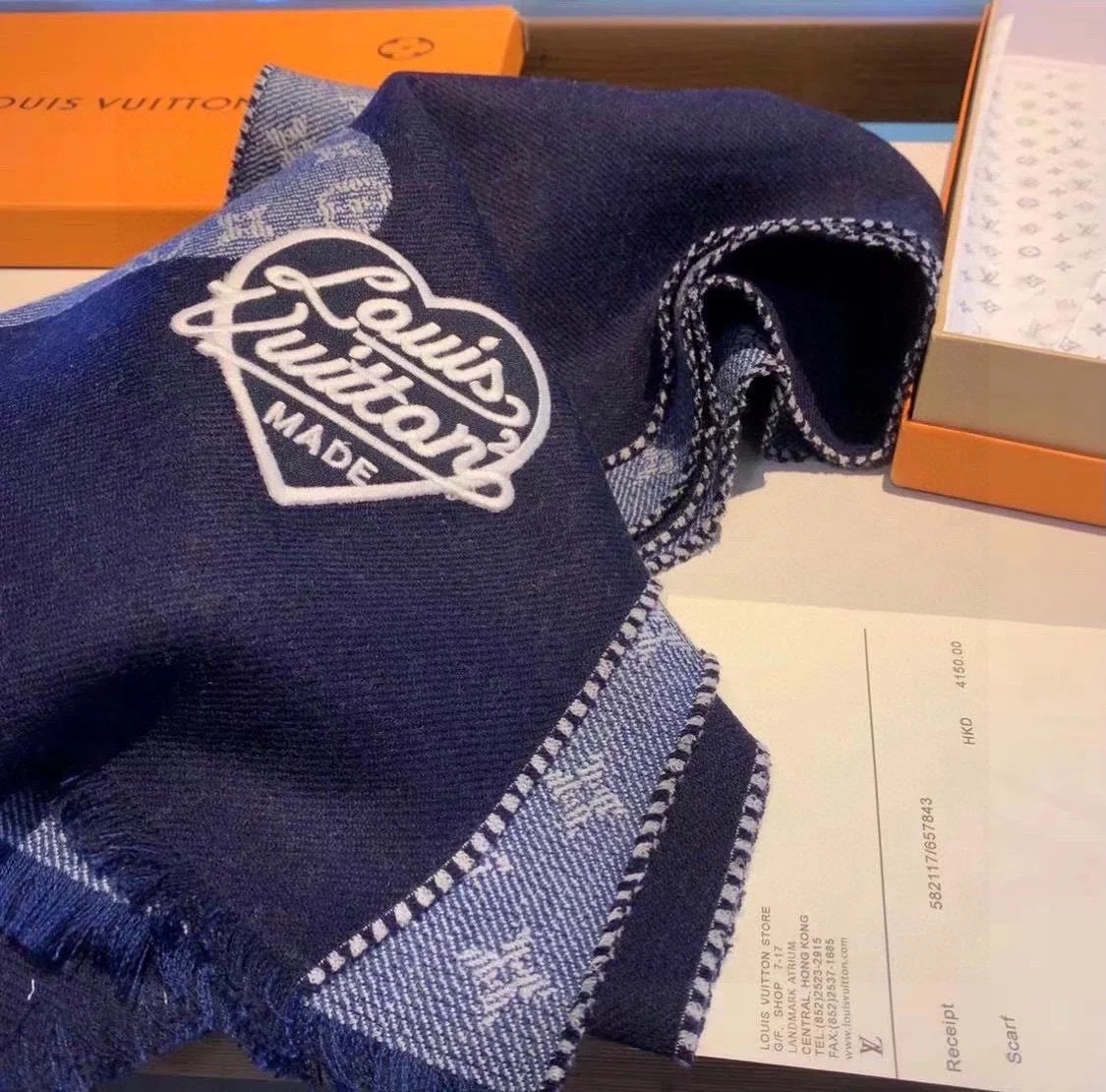 루이비통 모노그램 드립 스카프