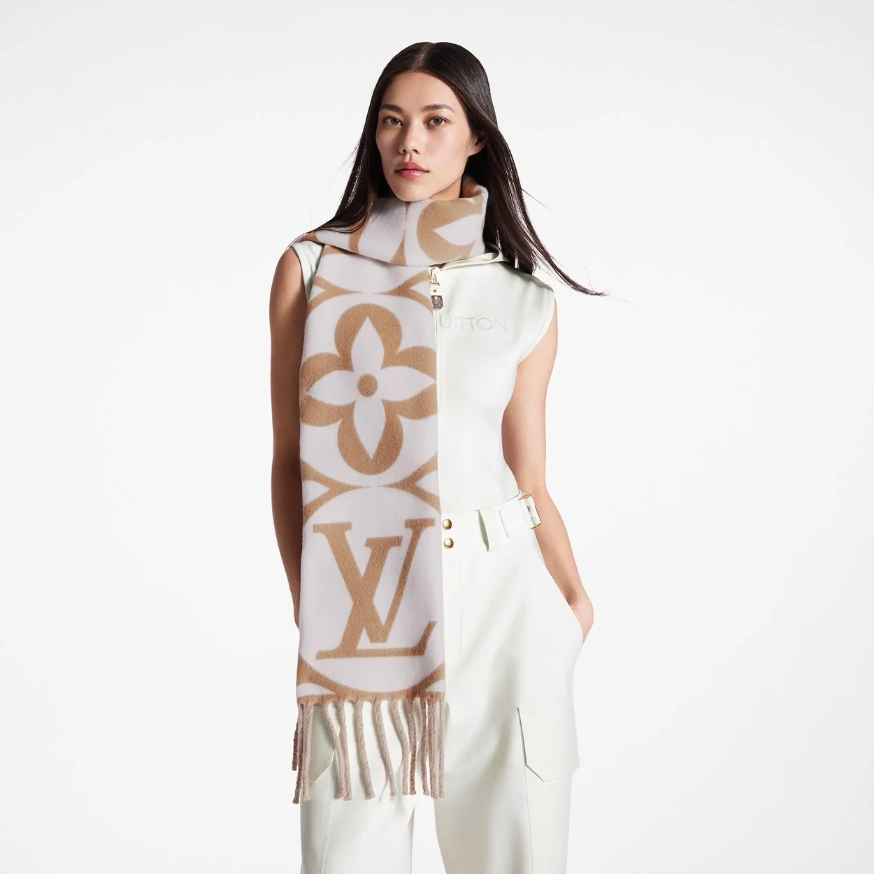 루이비통 메달리언 베이지 로즈 스카프
