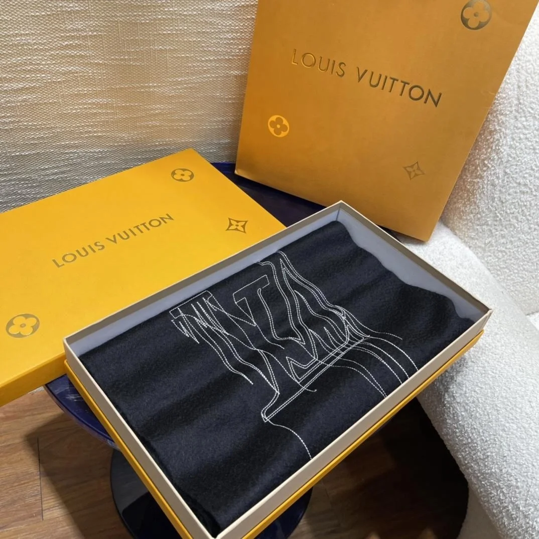 루이비통 LV 스티치 블랙 스카프