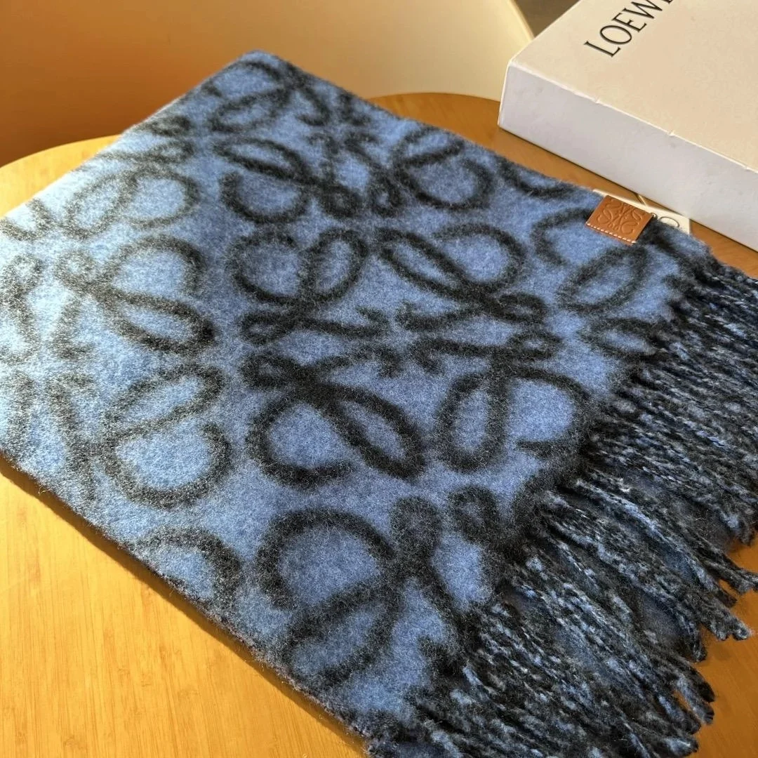 로에베 네이비 블랙 애너그램 스카프