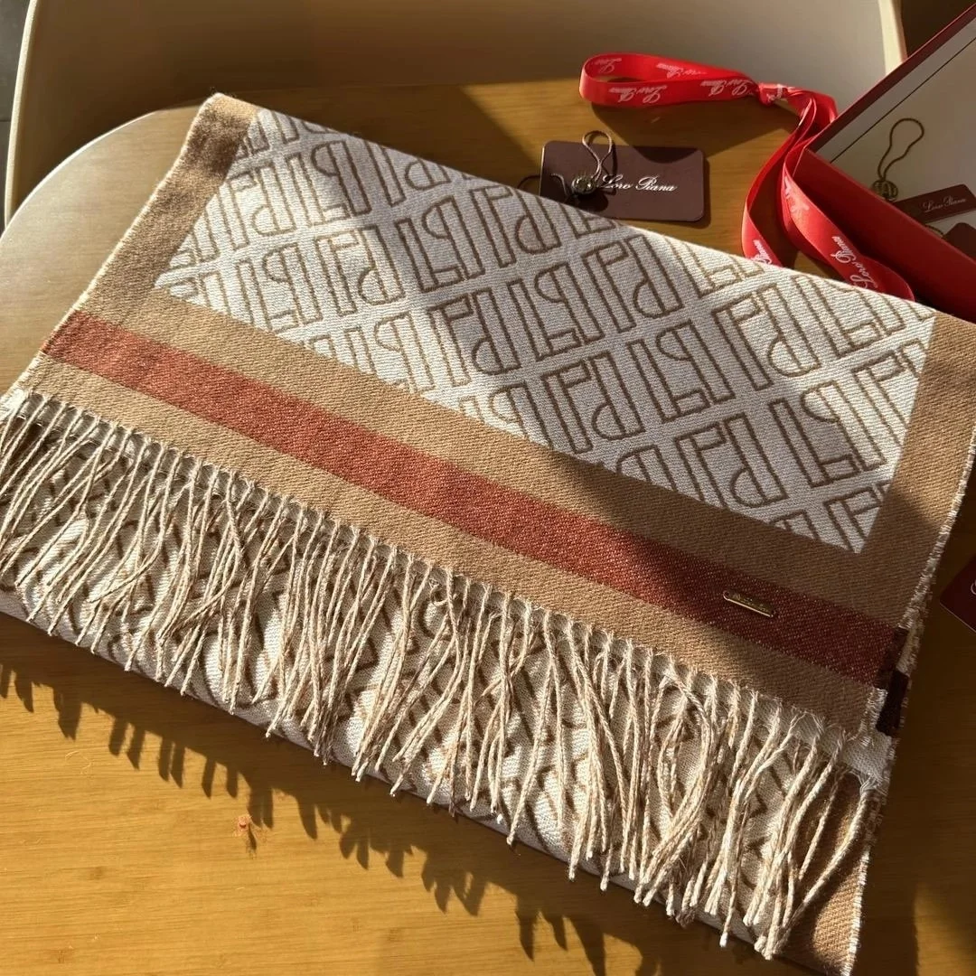 로로피아나 프린지드 로고 자카드 머플러