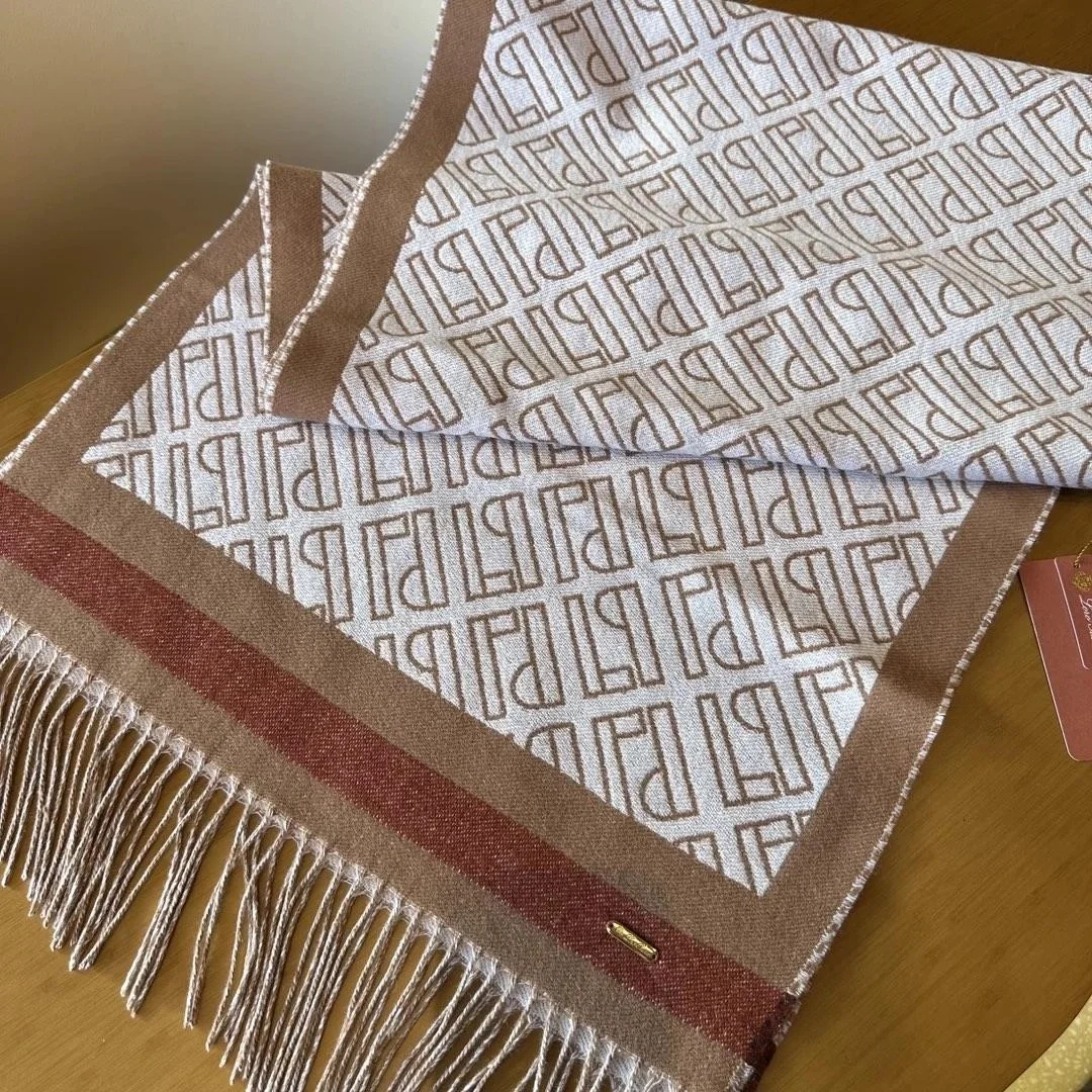 로로피아나 프린지드 로고 자카드 머플러