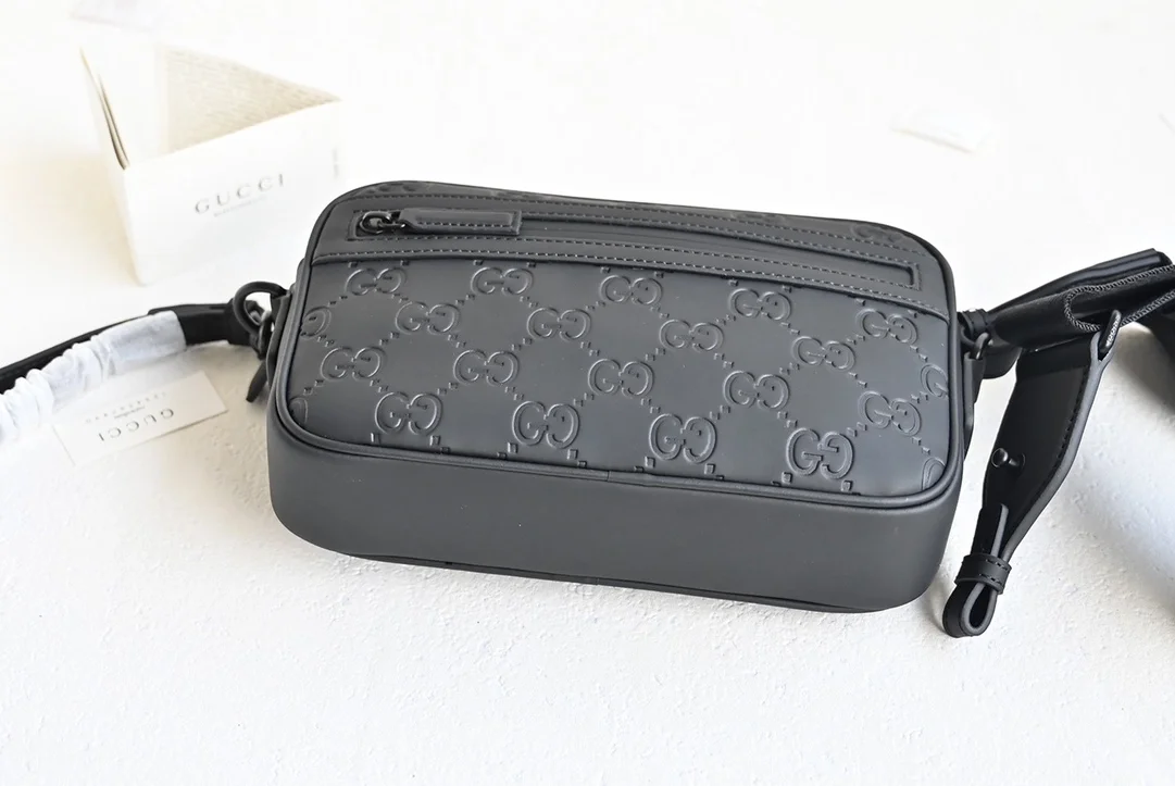 구찌 러버 크로스백