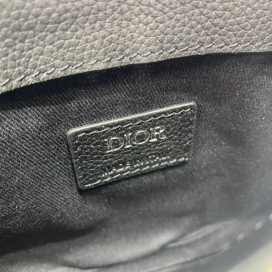 디올 새들 파우치 백 베이지