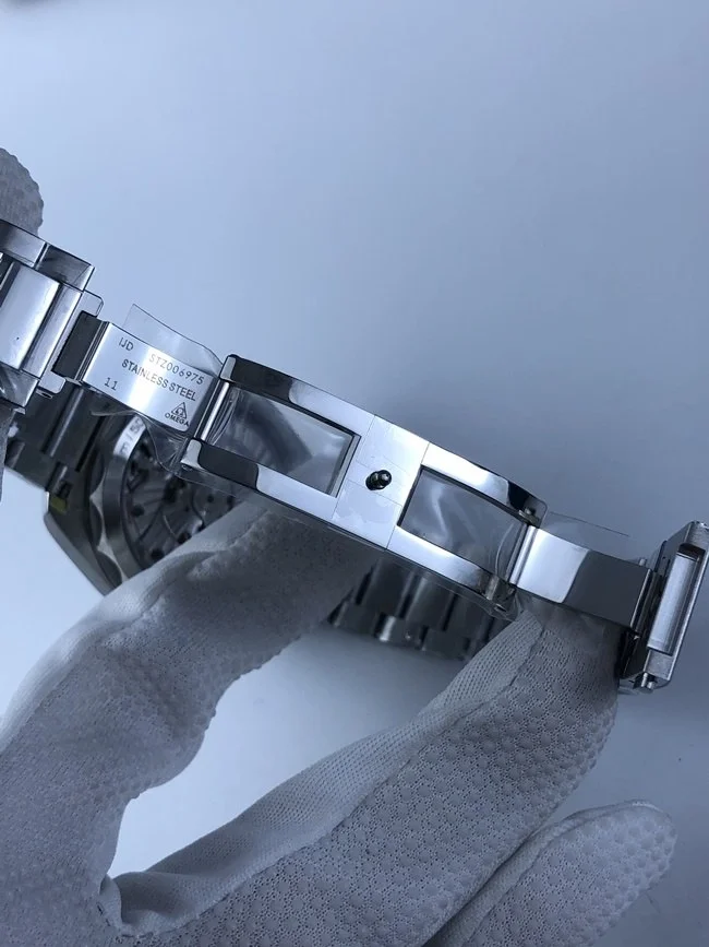 오메가 아쿠아테라 150M 화이트 다이얼