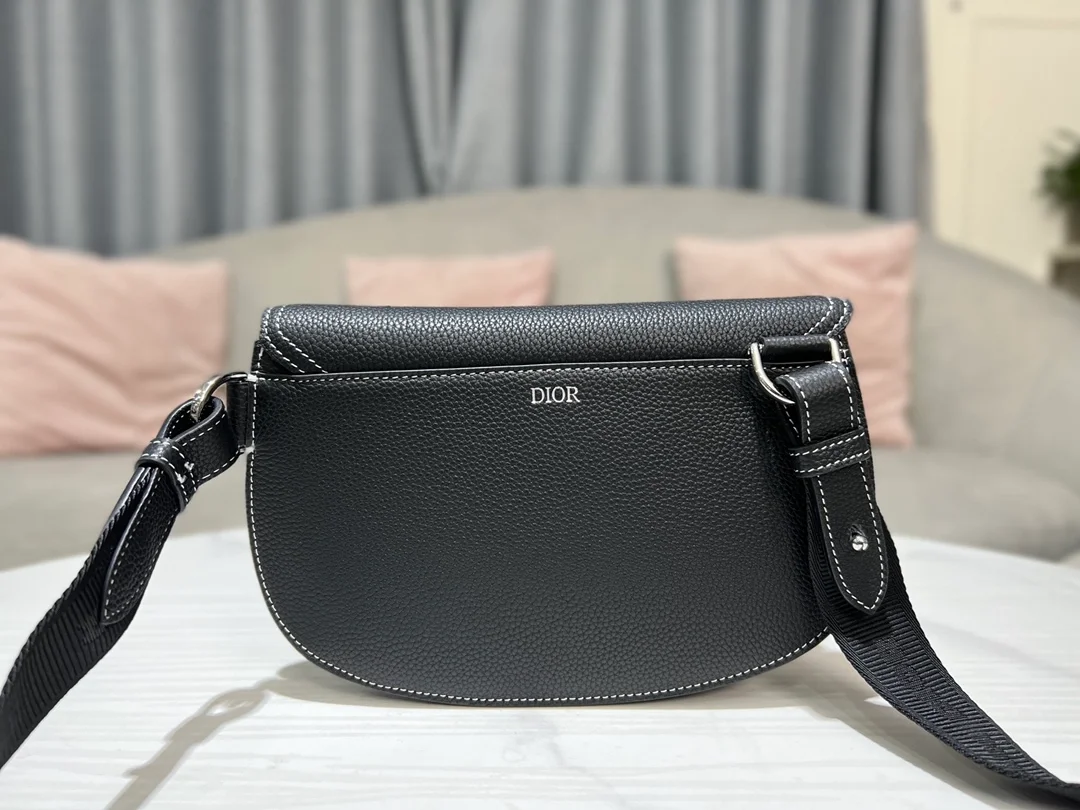 디올 새들 파우치 백 블랙