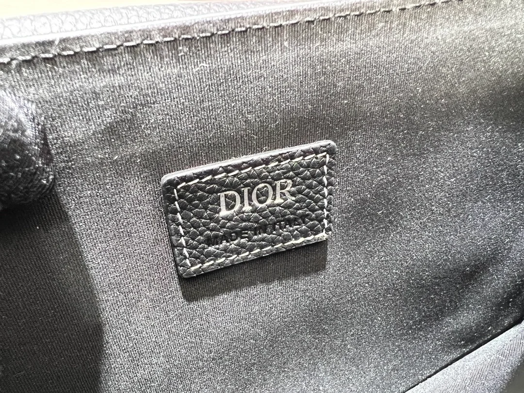 디올 새들 파우치 백 블랙