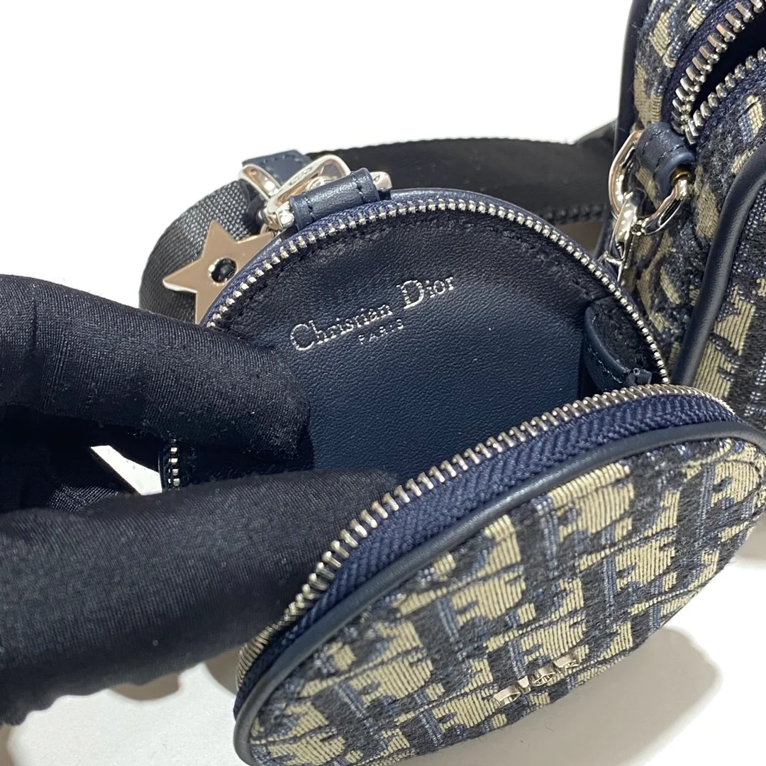 디올 멀티펑셔널 스몰 백 베이지