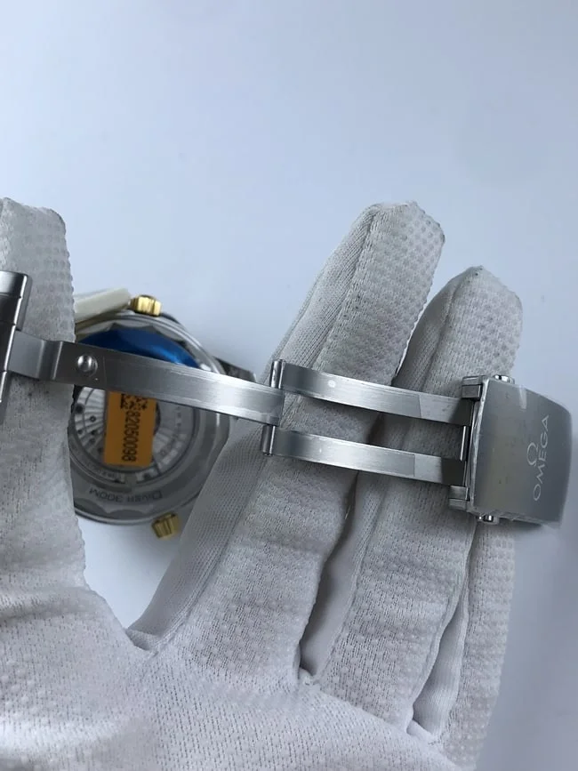 오메가 씨마스터 다이버 300 블랙콤비 브슬