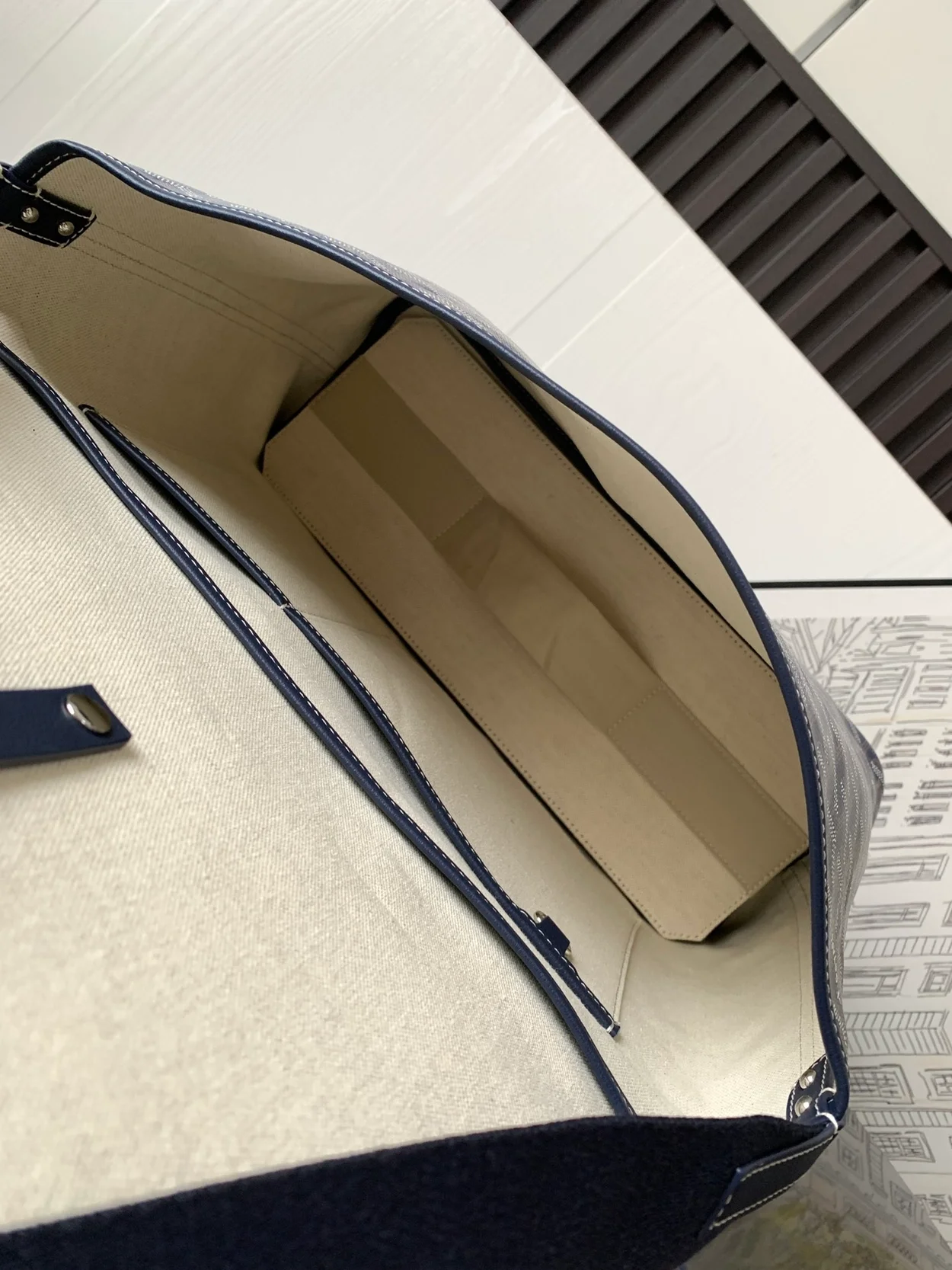 고야드 카페티엔 메신저백 MM 네이비