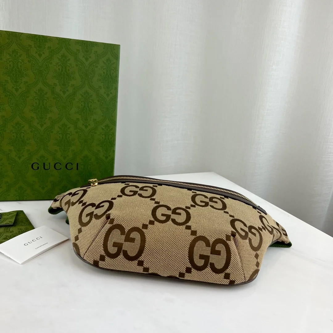 구찌 점보 GG 벨트 크로스백