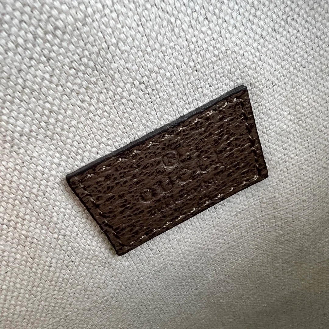 구찌 점보 GG 벨트 크로스백