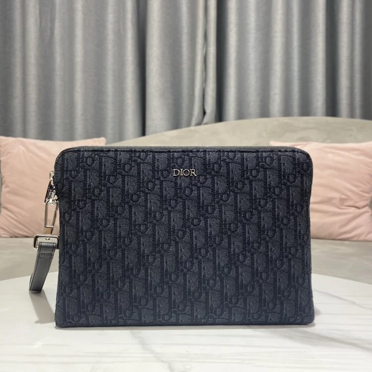 디올 오브리크 클러치