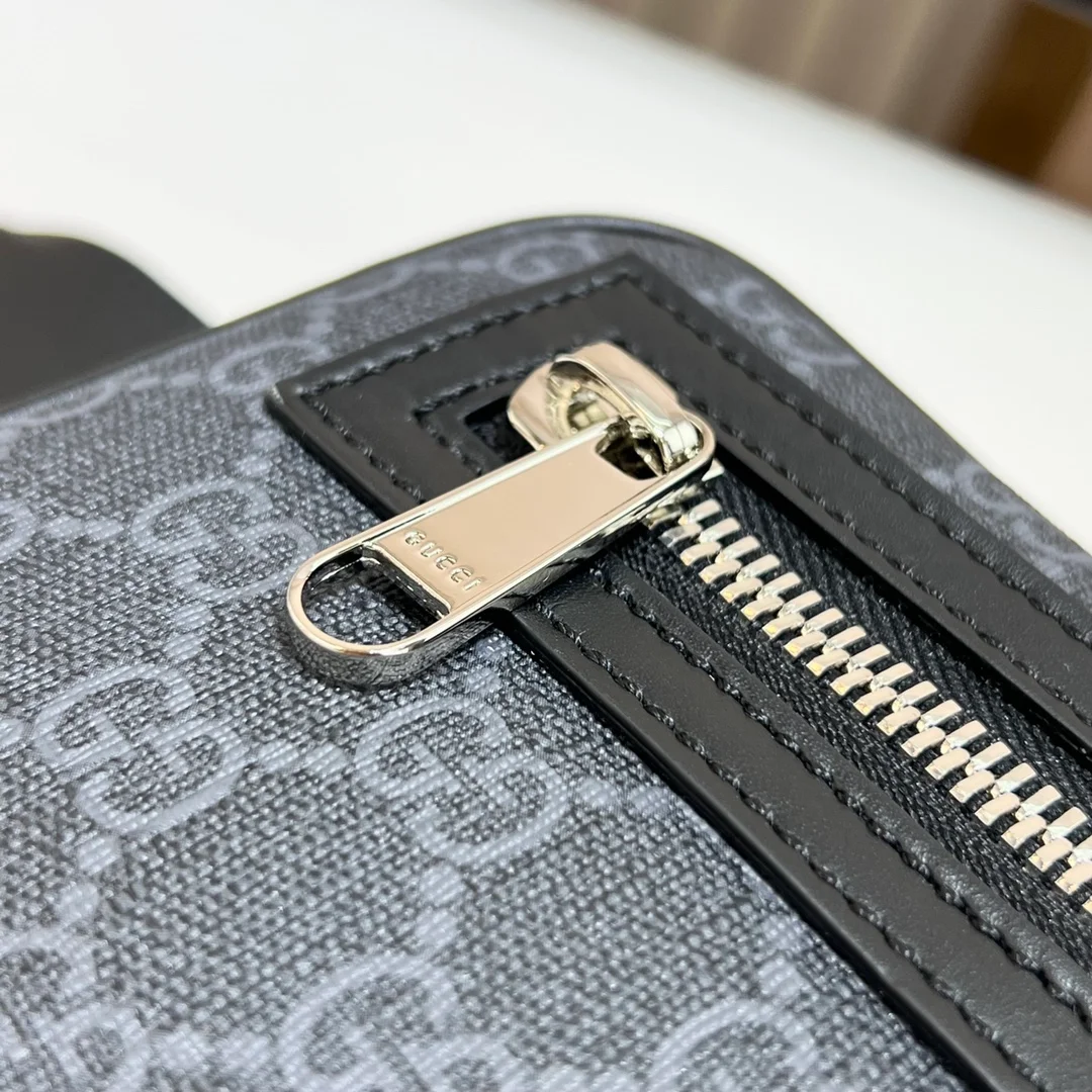 구찌 소프드 GG 슈프림 벨트백