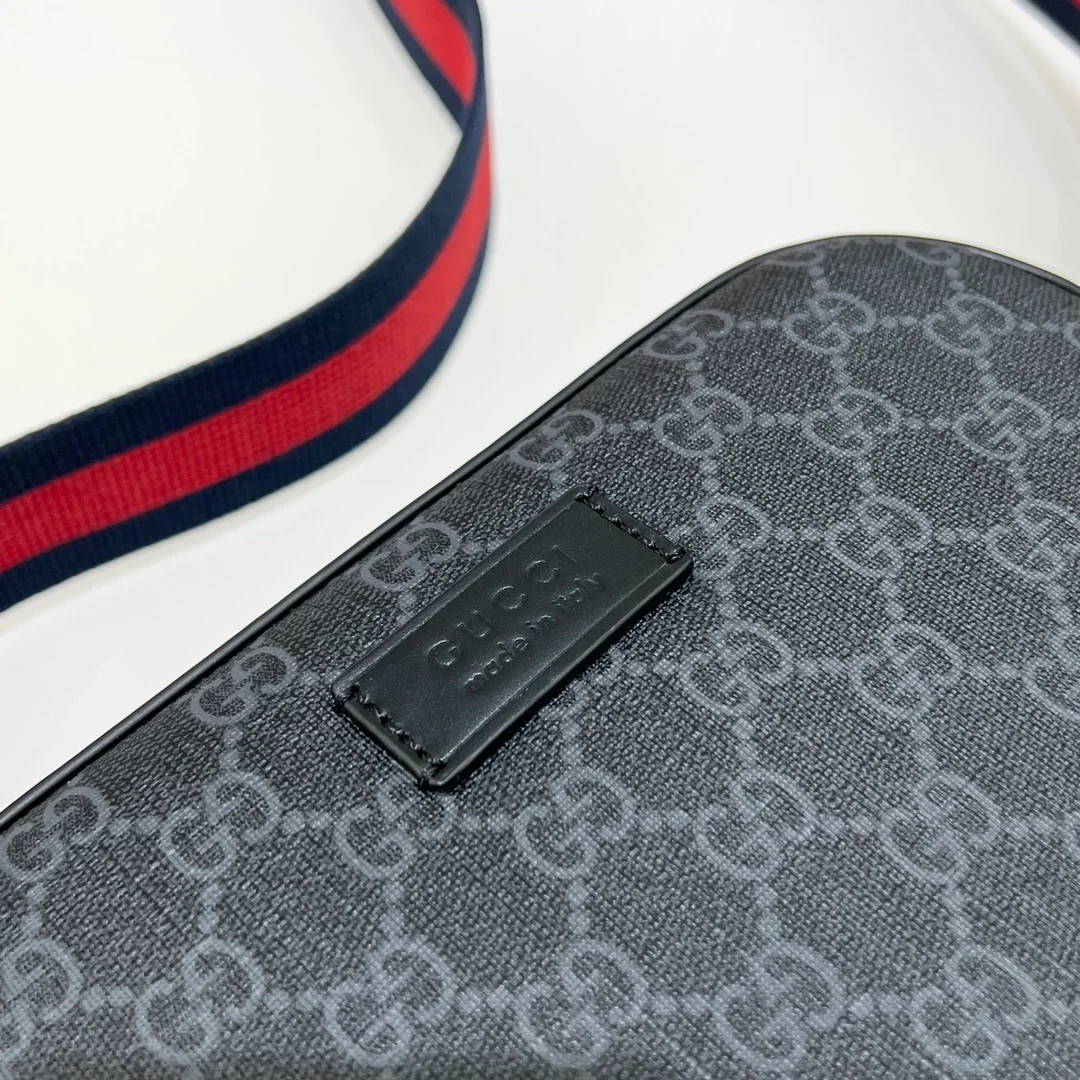 구찌 GG 슈프림 캔버스 숄더백 블랙