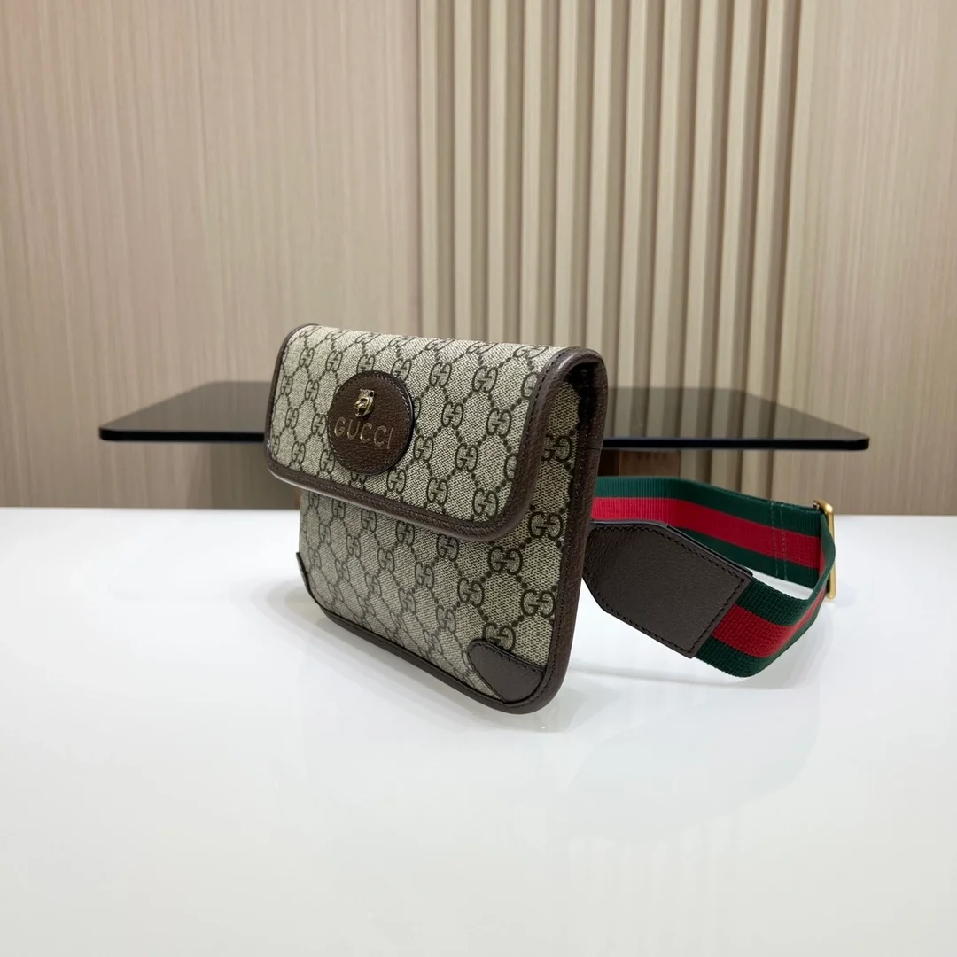 구찌 GG 슈프림 베이지 벨트백