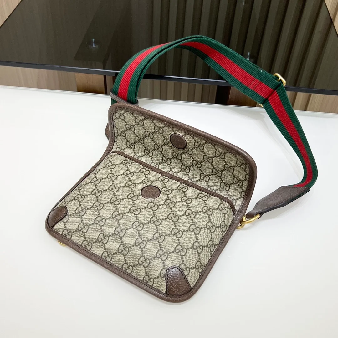 구찌 GG 슈프림 베이지 벨트백