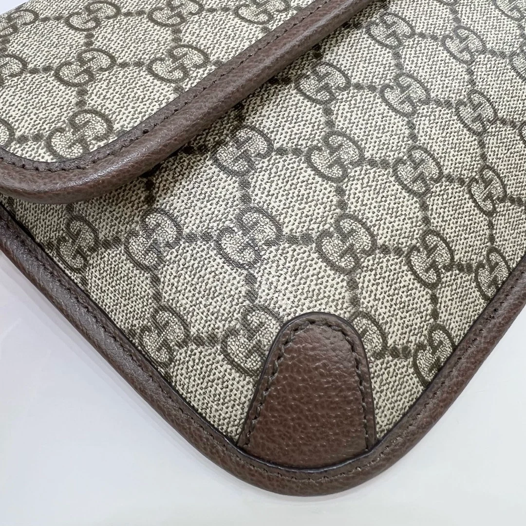 구찌 GG 슈프림 베이지 벨트백