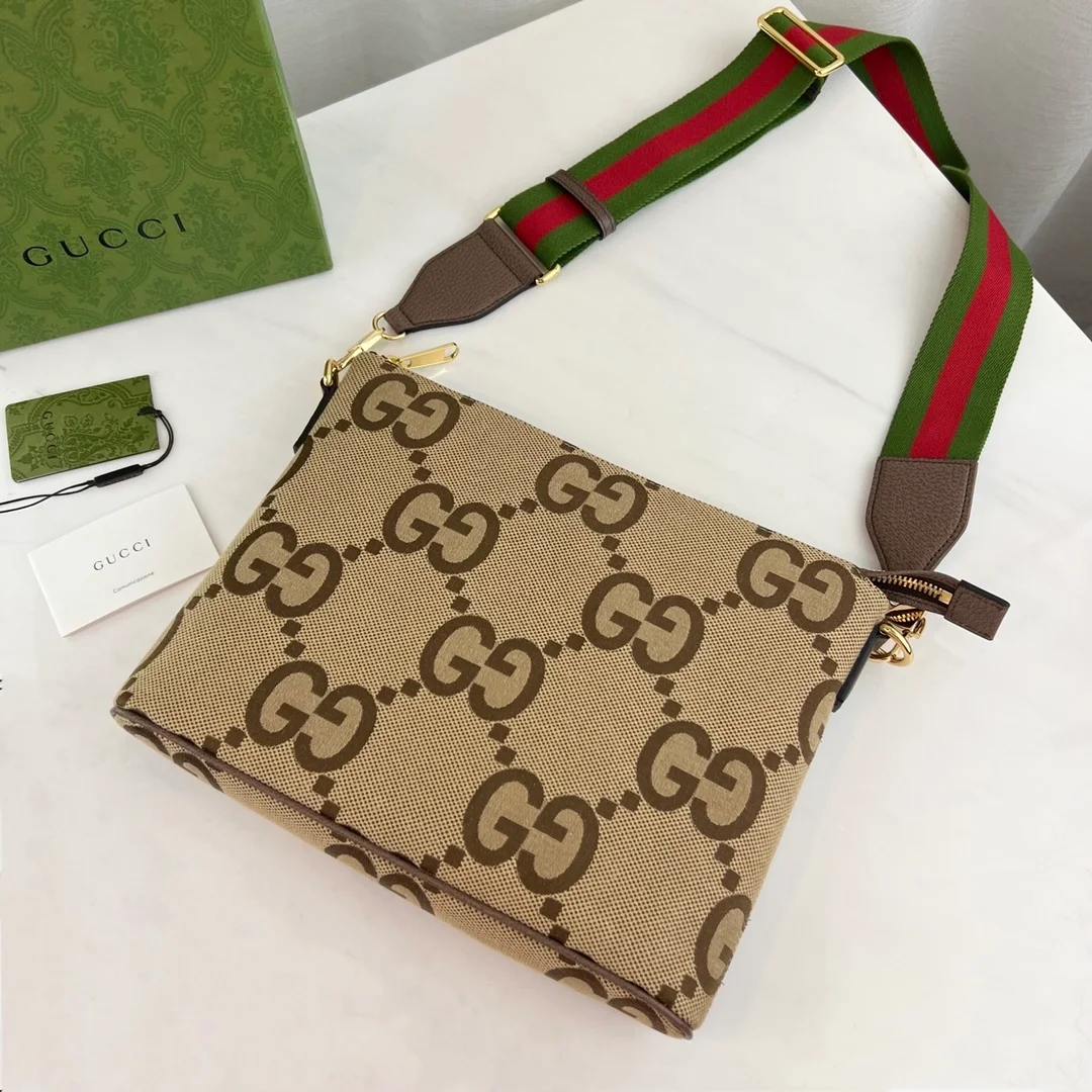 구찌 점보 GG 메신저백