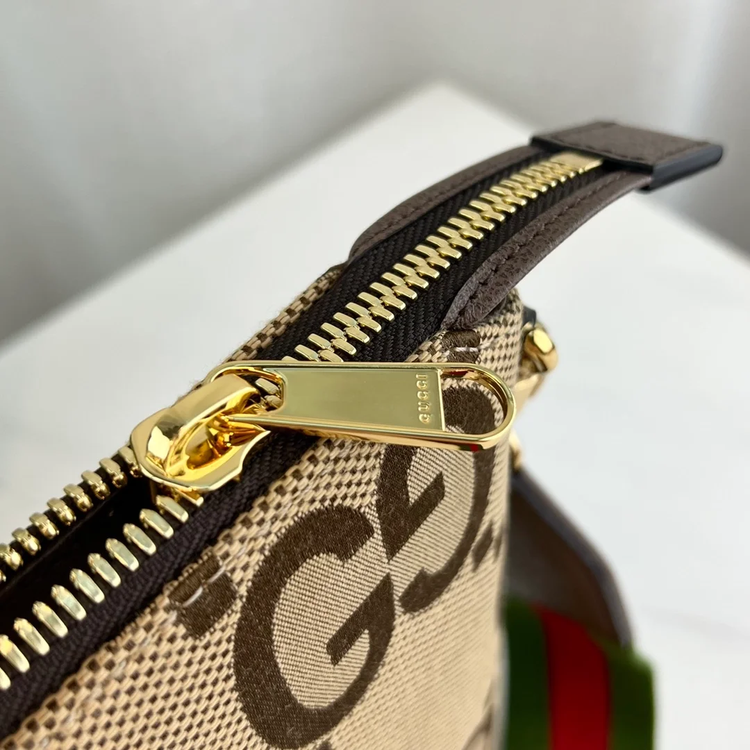 구찌 점보 GG 메신저백