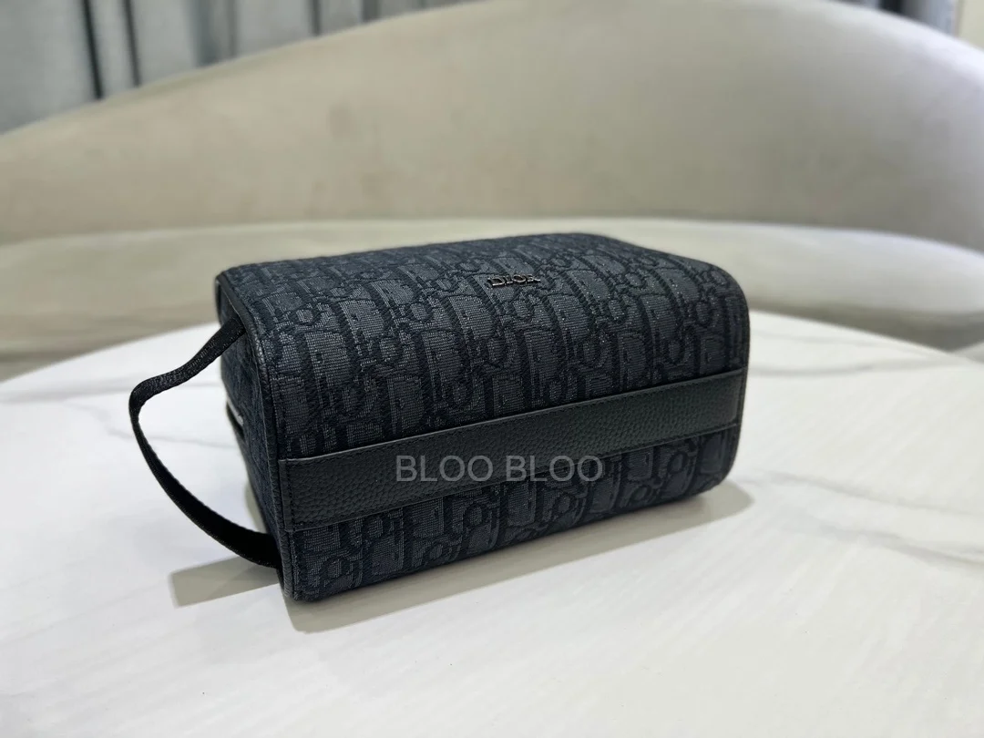 디올 오블리크 Lingot 토일레트리 케이스