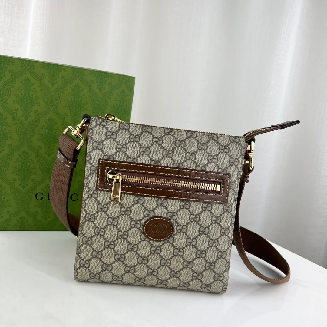 구찌 GG 슈프림 메신저백