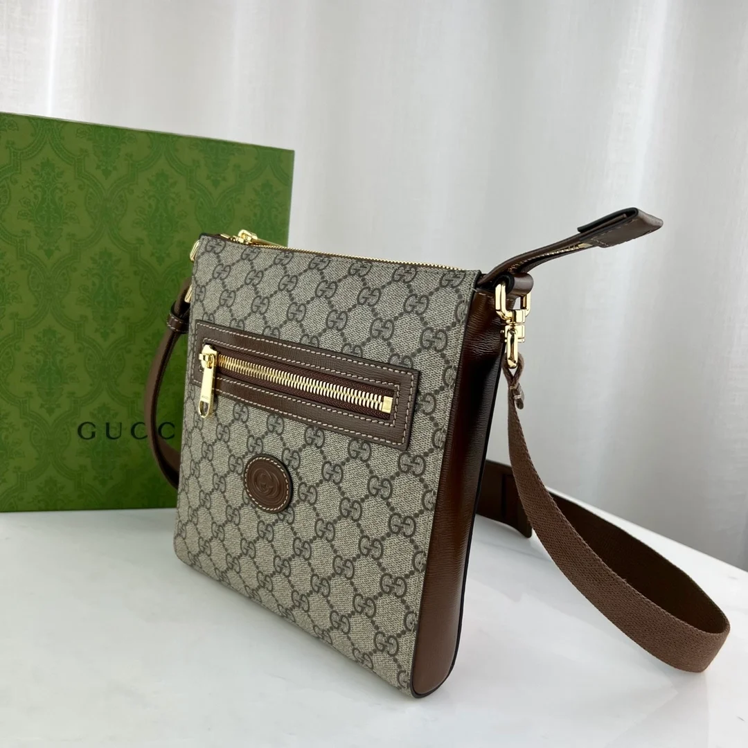 구찌 GG 슈프림 메신저백