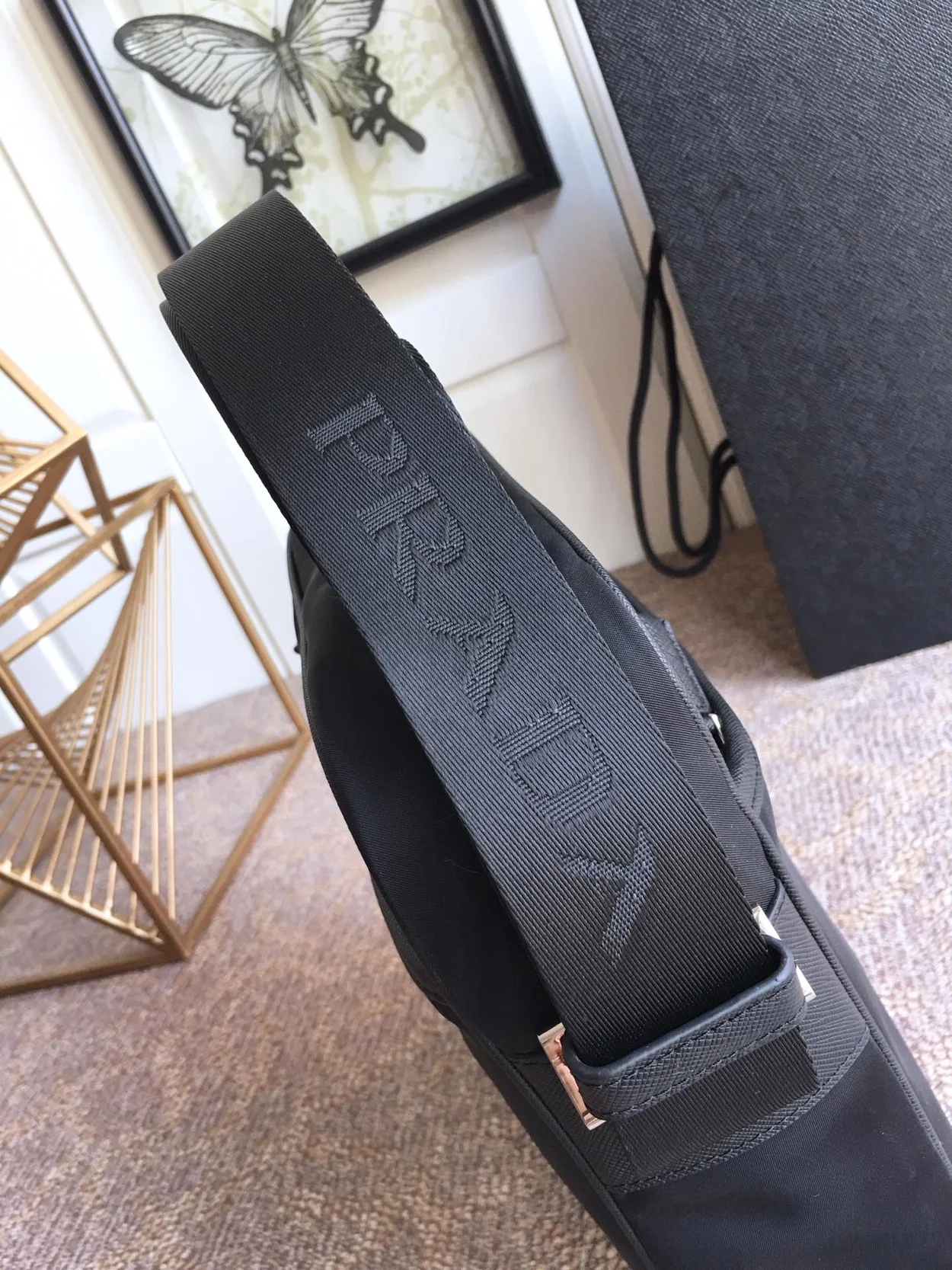 프라다 2VQ002 나일론 메신저백