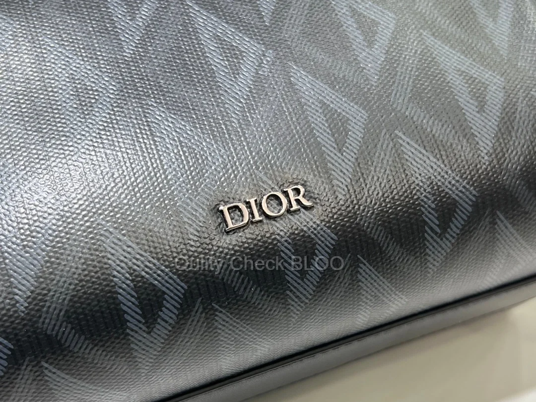 디올 다이아몬드 Lingot 토일레트리 케이스 블랙