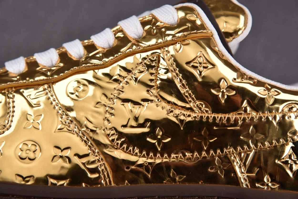 루이비통 x 나이키 에어포스1 버질아블로 멧 골드