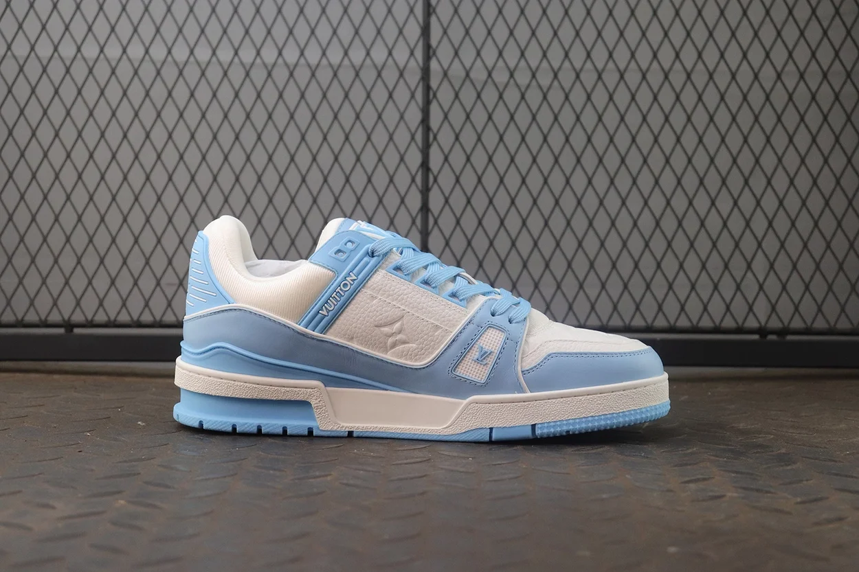 루이비통 LV 트레이너 스니커즈 블루 시엘