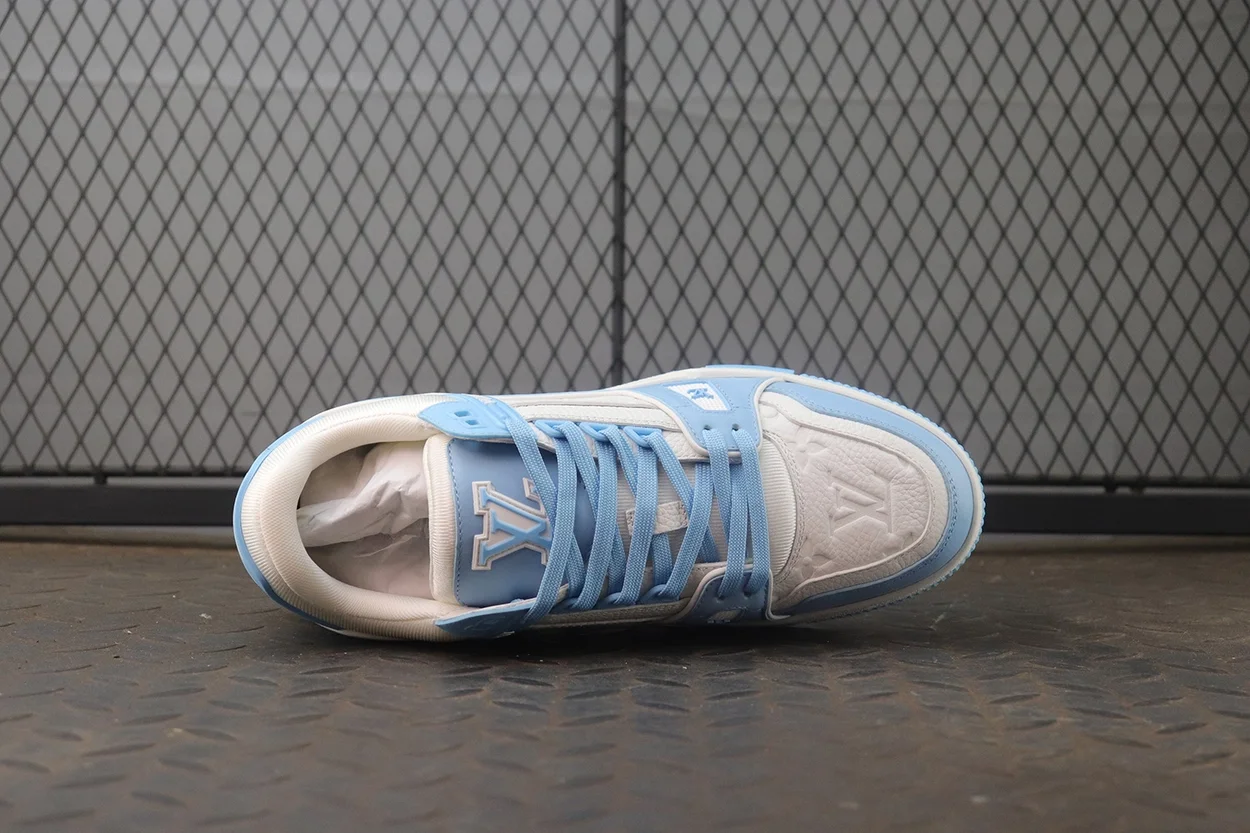 루이비통 LV 트레이너 스니커즈 블루 시엘