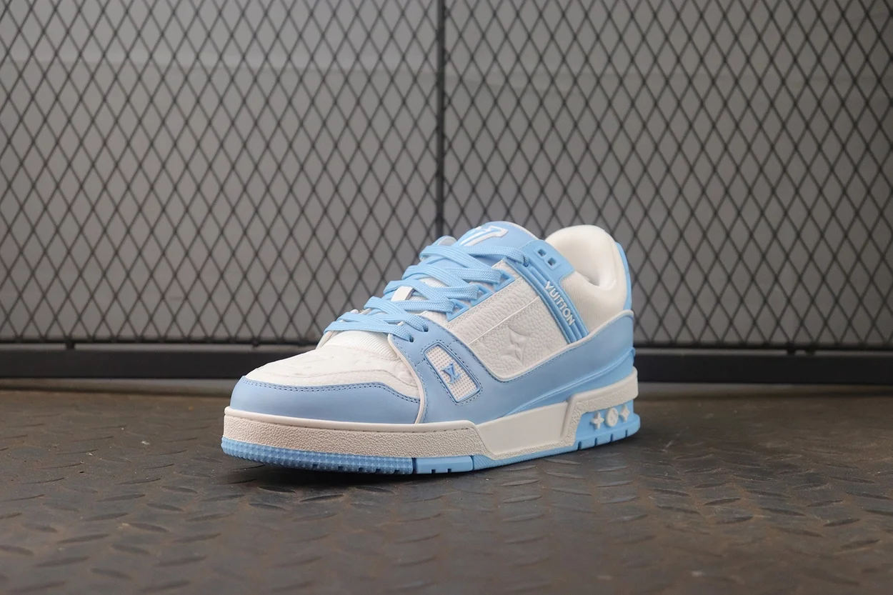 루이비통 LV 트레이너 스니커즈 블루 시엘