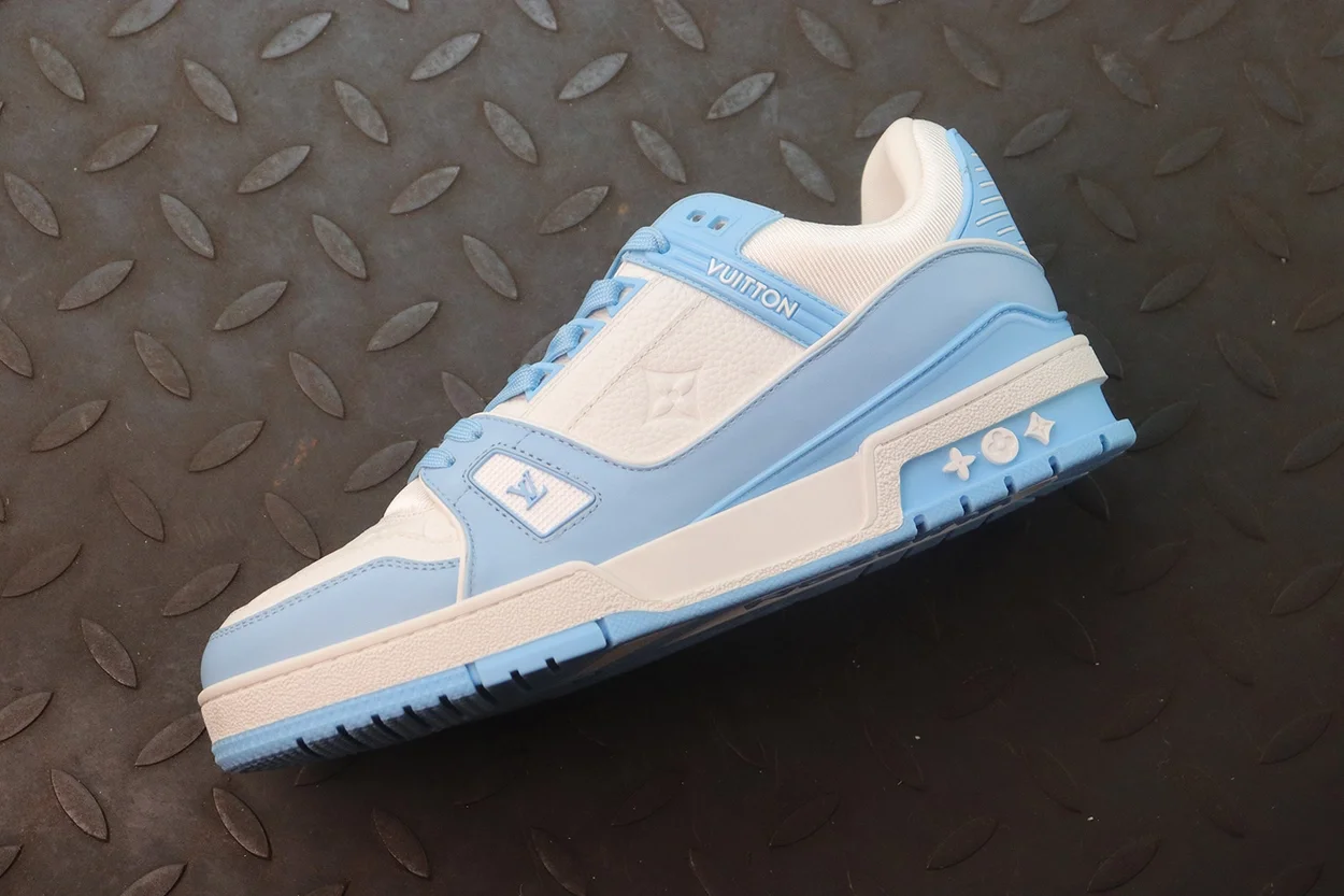 루이비통 LV 트레이너 스니커즈 블루 시엘